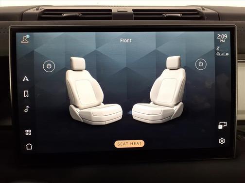 2023 Land Rover Defender 130 SE