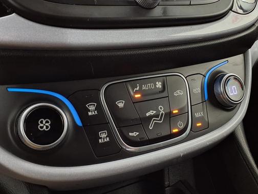 2018 Chevrolet Volt LT