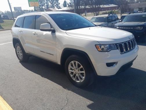 2021 Jeep Grand Cherokee LAREDO