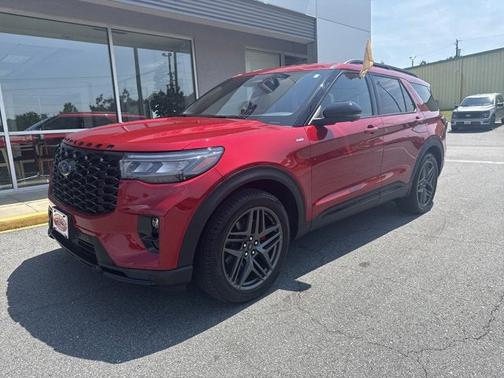 RAPID RED MET TINTED CC 2025 Ford Explorer ST-LINE