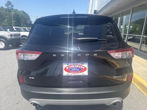 AGATE BLACK METALLIC 2022 Ford Escape SE