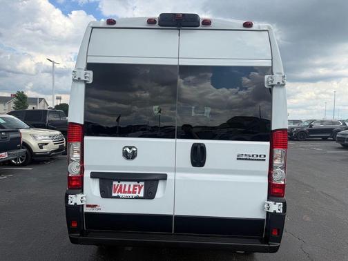 Bright White Clearcoat 2024 RAM ProMaster 2500 High Roof