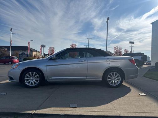 2011 Chrysler 200 Touring