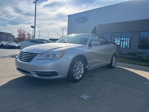 2011 Chrysler 200 Touring