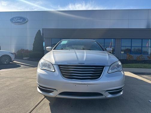 2011 Chrysler 200 Touring
