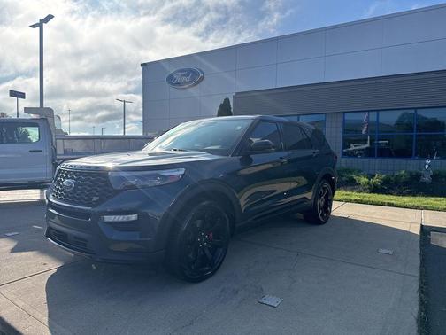 2022 Ford Explorer ST