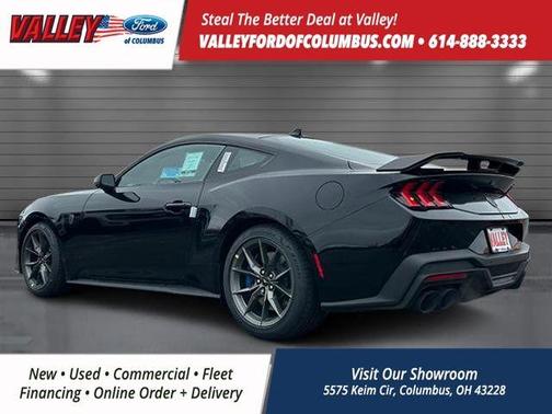 2025 Ford Mustang Dark Horse