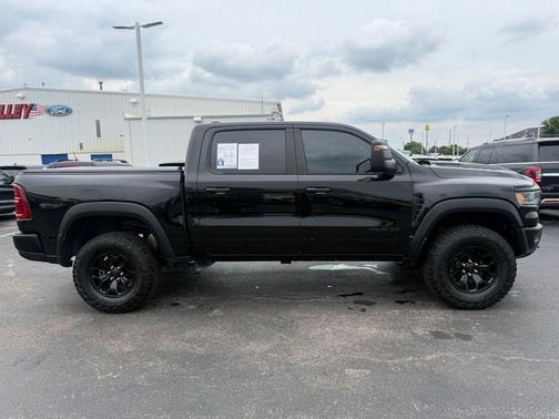 Diamond Black 2025 RAM 1500 RHO