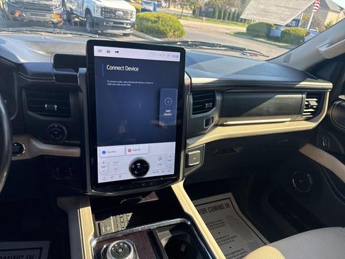 2022 Ford Expedition Max Platinum