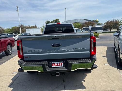 2025 Ford F-350 Lariat Super Duty