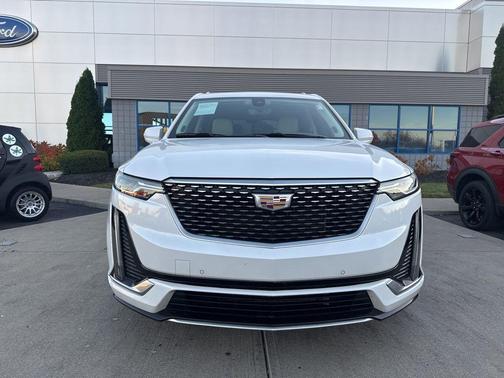 2022 Cadillac XT6 Premium Luxury FWD