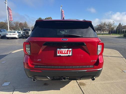 2022 Ford Explorer ST-Line