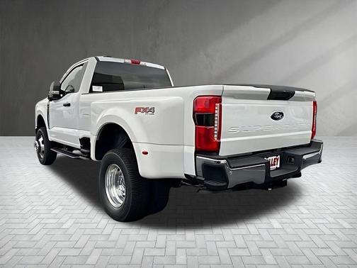 2026 Ford F-350 XLT