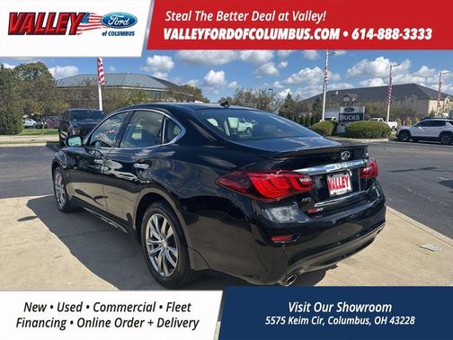 2016 INFINITI Q70 3.7X