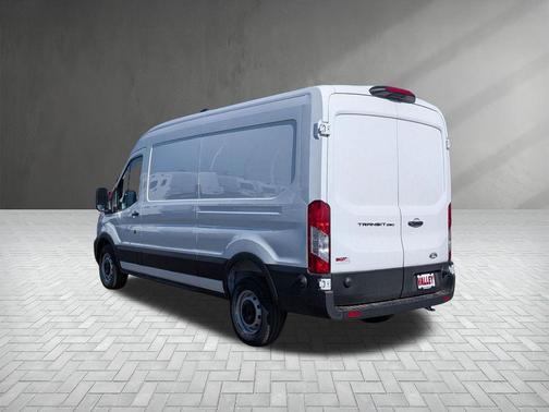 2026 Ford Transit-250 148 WB Medium Roof Cargo