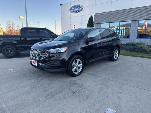 2022 Ford Edge SE
