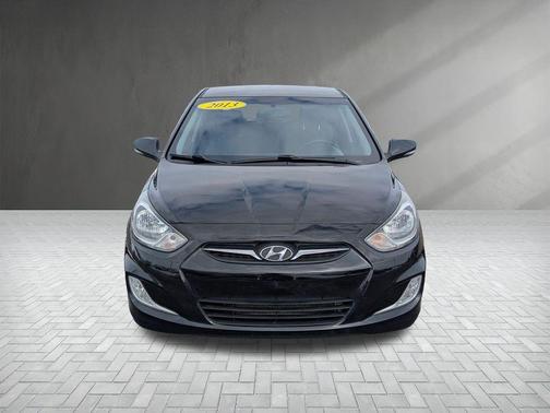 2013 Hyundai Accent SE