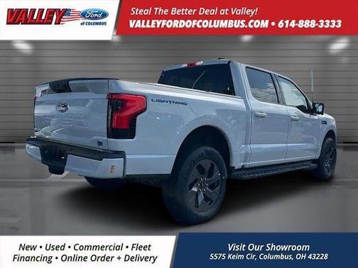 2025 Ford F-150 Lightning Flash