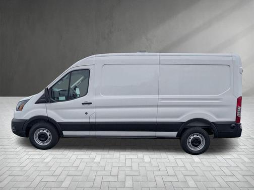 2026 Ford Transit-250 148 WB Medium Roof Cargo