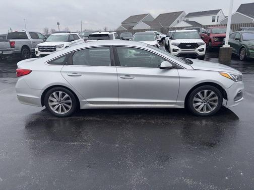 2017 Hyundai SONATA Sport