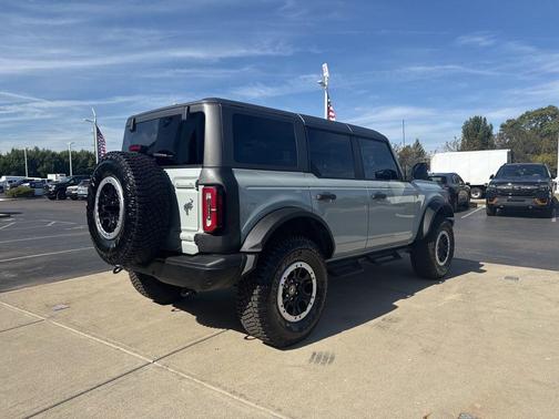 2023 Ford Bronco Badlands