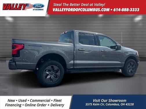 2025 Ford F-150 Lightning Flash