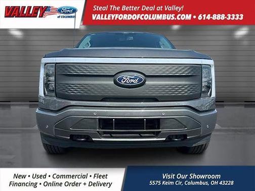 2025 Ford F-150 Lightning Flash