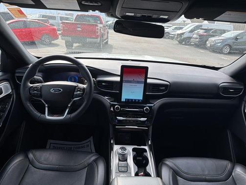 White Metallic 2024 Ford Explorer ST