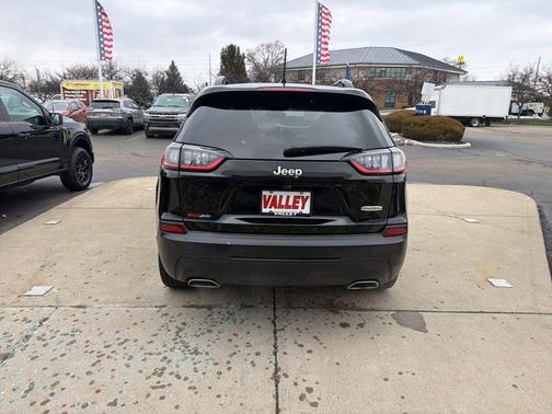 2022 Jeep Cherokee Latitude Lux