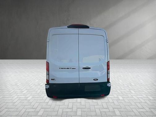 2026 Ford Transit-250 148 WB Medium Roof Cargo