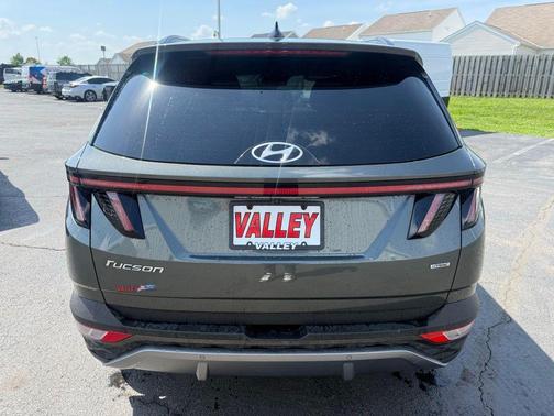 Amazon Gray 2022 Hyundai TUCSON Limited