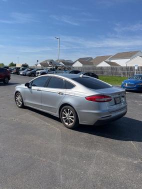 Silver Metallic 2020 Ford Fusion SE