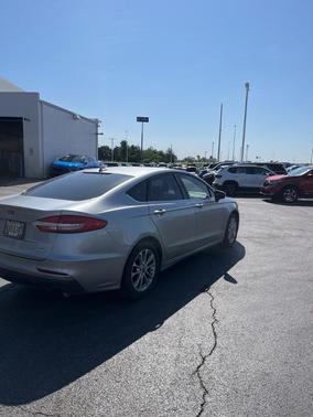Silver Metallic 2020 Ford Fusion SE
