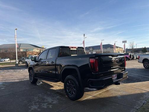 2025 GMC Sierra 1500 AT4X