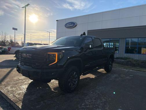 2025 GMC Sierra 1500 AT4X