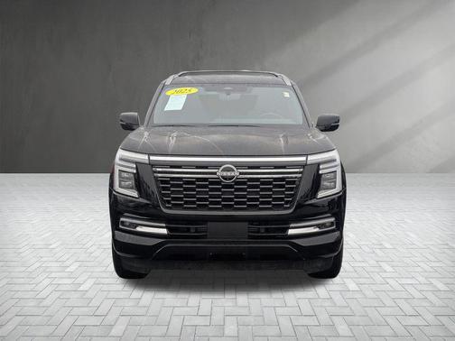 2025 Nissan Armada Platinum