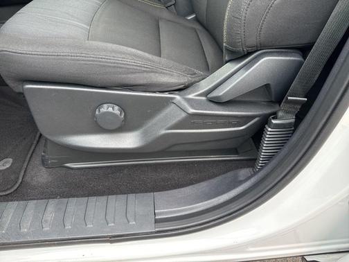 Oxford White 2024 Ford F-150 STX