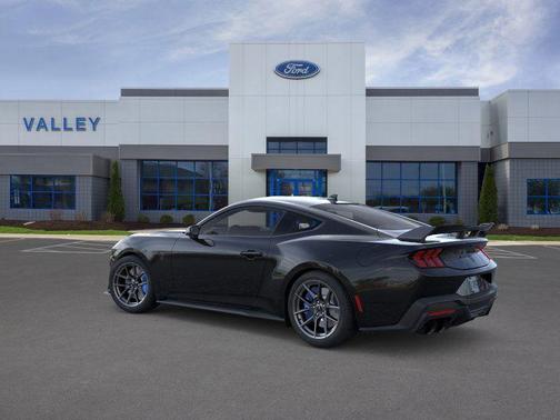 2025 Ford Mustang Dark Horse