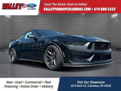 2025 Ford Mustang Dark Horse