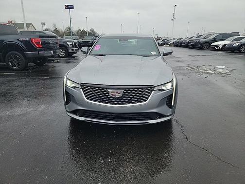 2023 Cadillac CT4 Premium Luxury