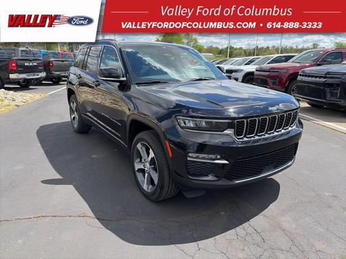 Diamond Black 2023 Jeep Grand Cherokee Limited
