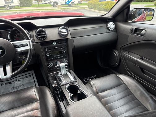 2005 Ford Mustang GT Premium