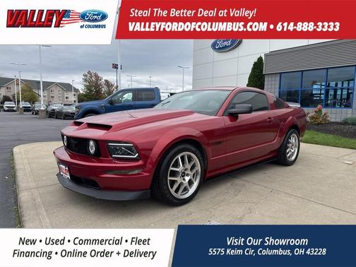 2005 Ford Mustang GT Premium