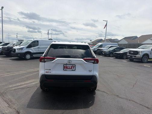 Super White 2019 Toyota RAV4 XLE