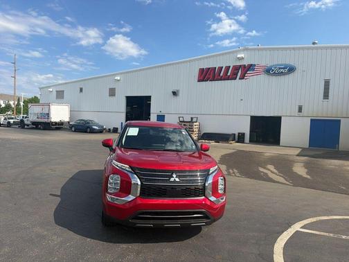 Diamond Red 2024 Mitsubishi Outlander ES