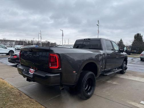 2025 RAM 3500 Big Horn