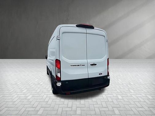 2026 Ford Transit-250 148 WB Medium Roof Cargo