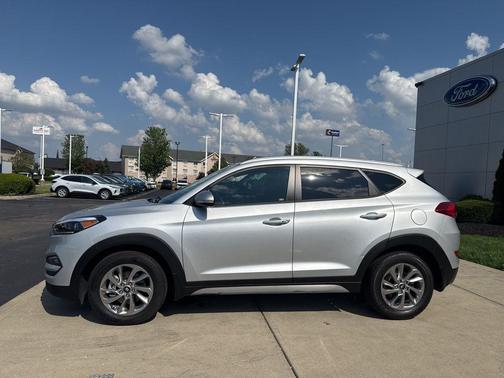 2017 Hyundai TUCSON SE Plus