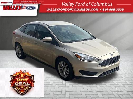 White Gold Metallic 2017 Ford Focus SE