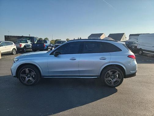 2023 Mercedes-Benz GLC 300 Base 4MATIC